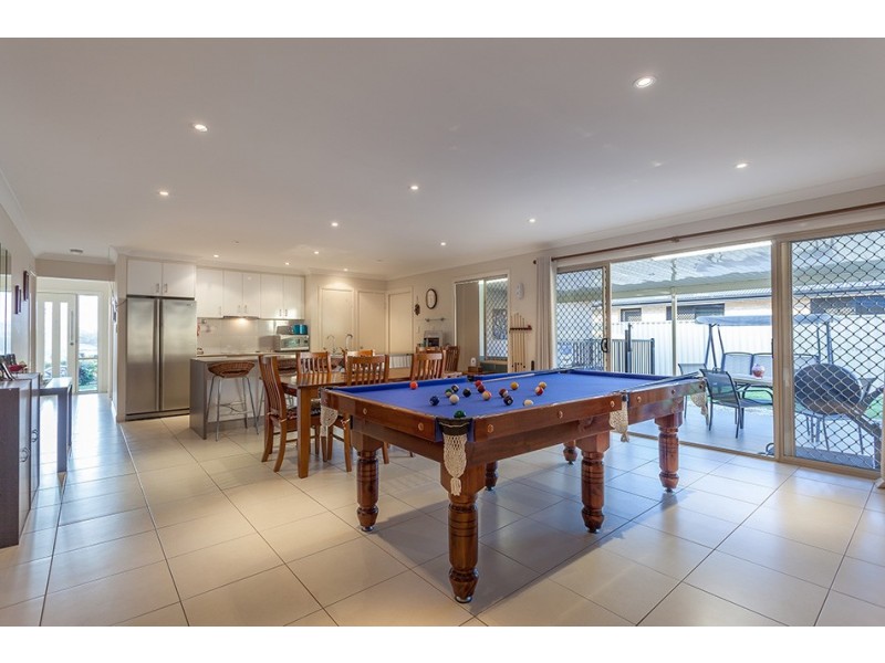 6 Barambah Street, Glenvale QLD 4350