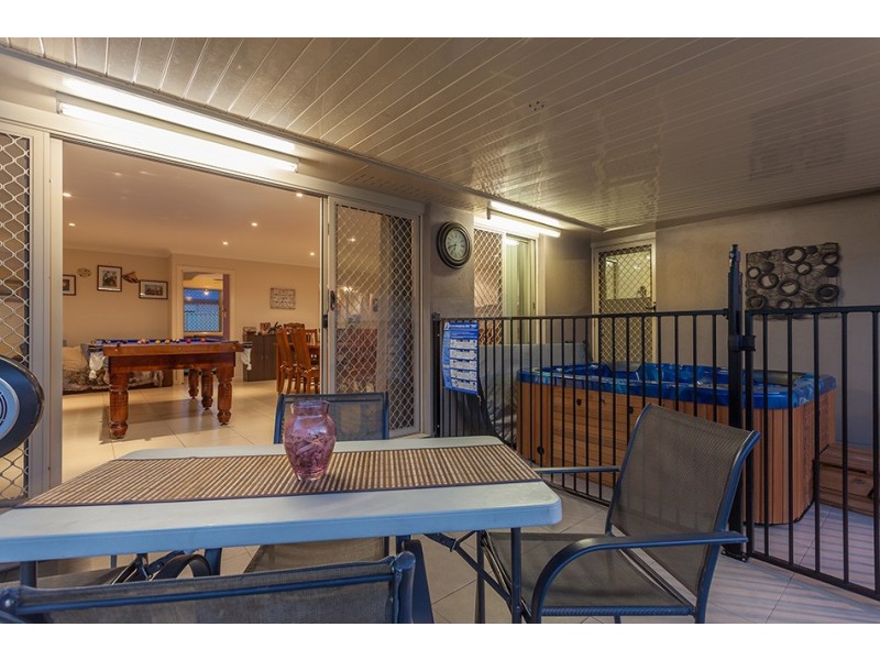 6 Barambah Street, Glenvale QLD 4350