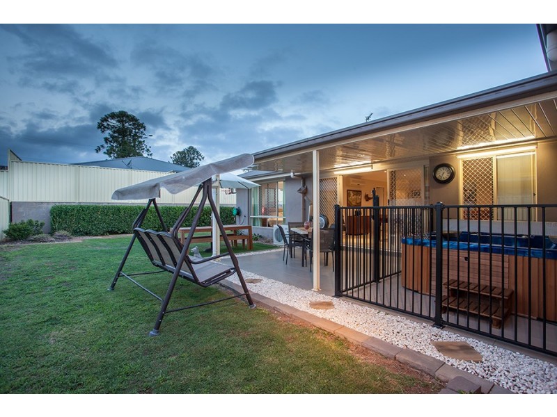 6 Barambah Street, Glenvale QLD 4350