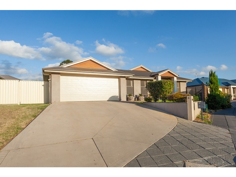 6 Barambah Street, Glenvale QLD 4350