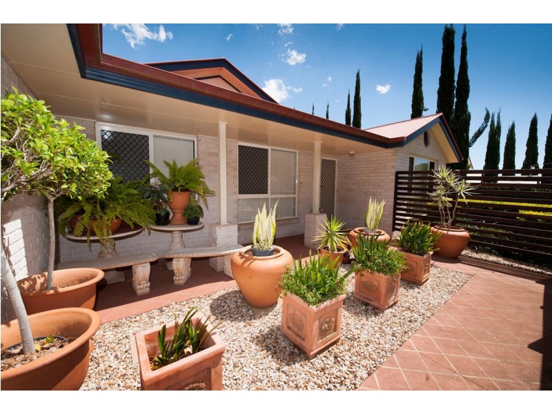 Unit 1/26 Pascoe Lane, Harlaxton QLD 4350