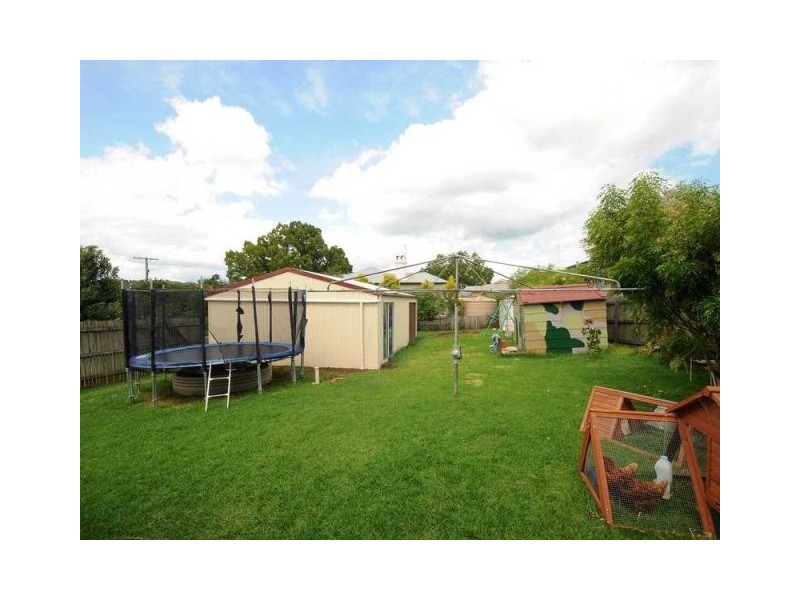 6 Ivory Street, North Toowoomba QLD 4350