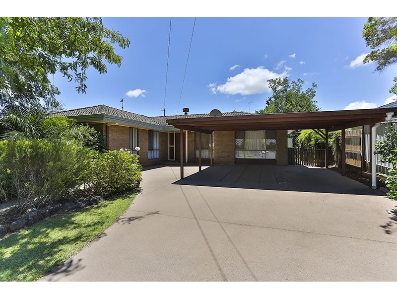 15 Lindberg Street, Wilsonton QLD 4350