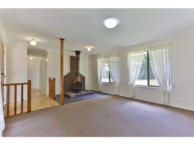 15 Lindberg Street, Wilsonton QLD 4350