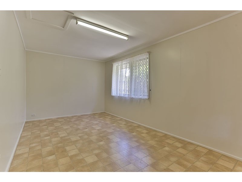 15 Lindberg Street, Wilsonton QLD 4350