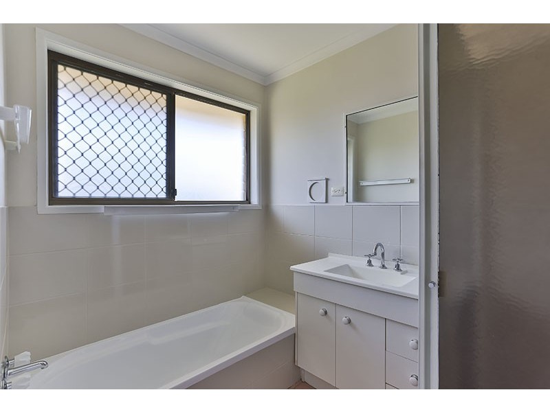 15 Lindberg Street, Wilsonton QLD 4350