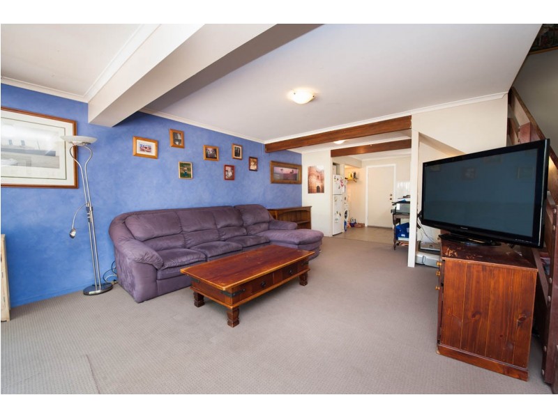 Unit 6/2 Benjamin Street, Mount Lofty QLD 4350