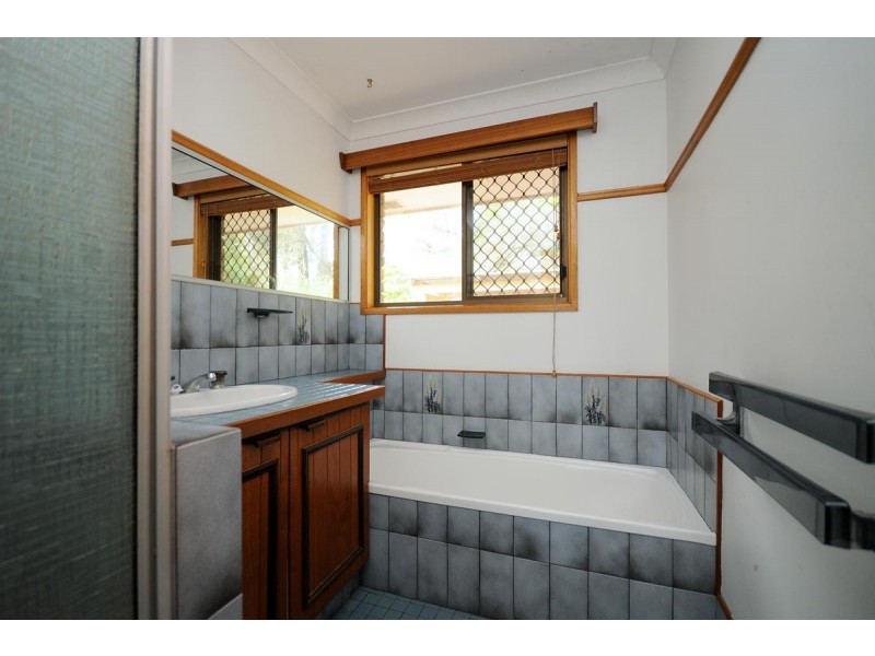 19 Mount Rascal Road, Mount Rascal QLD 4350