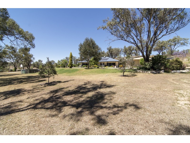 270 Aubigny Crosshill Road, Aubigny QLD 4401