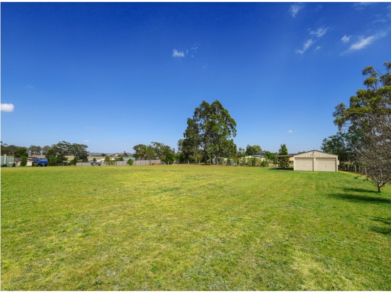 32 Denaid Street, Highfields QLD 4352