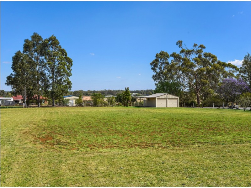32 Denaid Street, Highfields QLD 4352