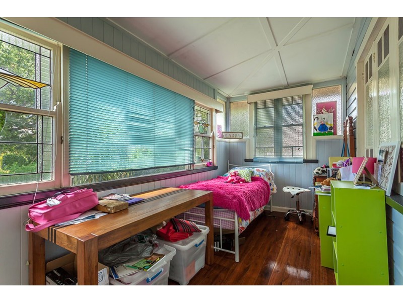 74 Taylor Street, Newtown QLD 4350