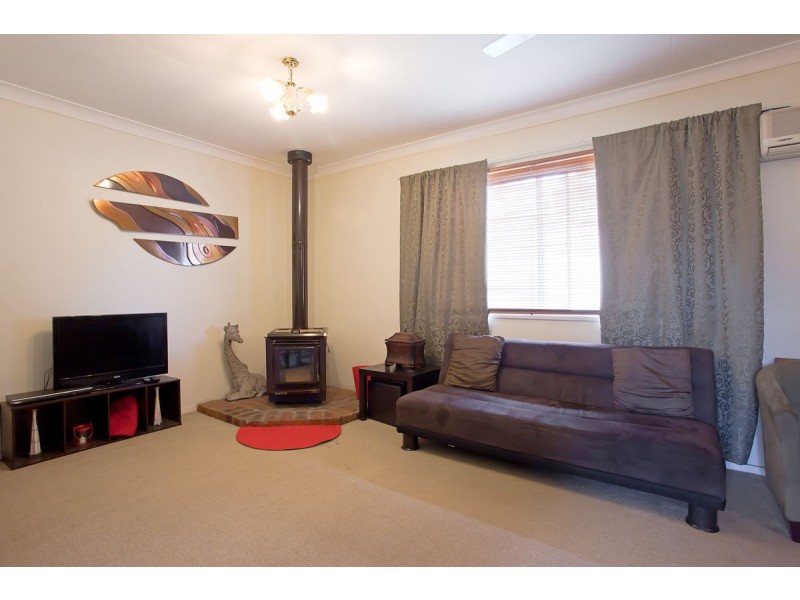275 James Street, Newtown QLD 4350
