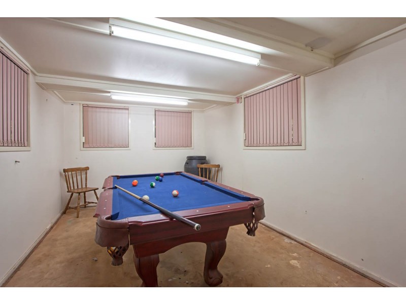 275 James Street, Newtown QLD 4350