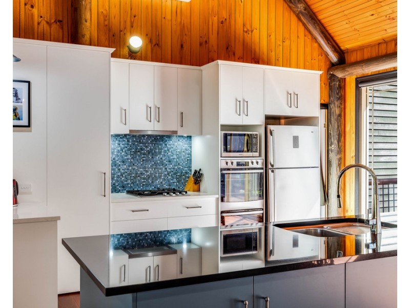 31 Coral Sea Drive, Middle Ridge QLD 4350