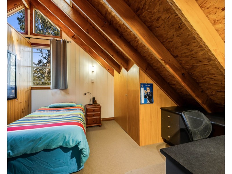 31 Coral Sea Drive, Middle Ridge QLD 4350