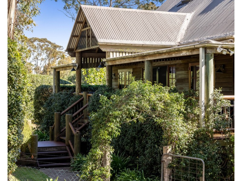 31 Coral Sea Drive, Middle Ridge QLD 4350