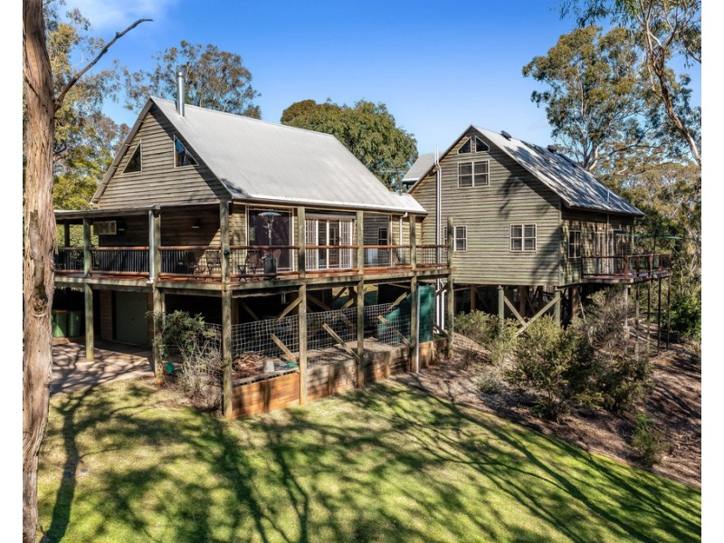 31 Coral Sea Drive, Middle Ridge QLD 4350