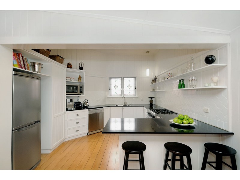 9 Kenneth Street, North Toowoomba QLD 4350