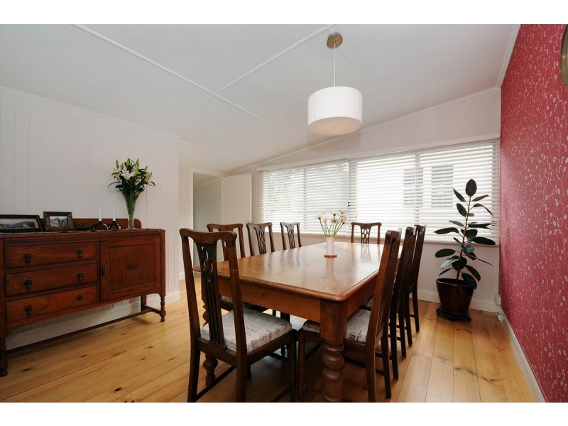 9 Kenneth Street, North Toowoomba QLD 4350