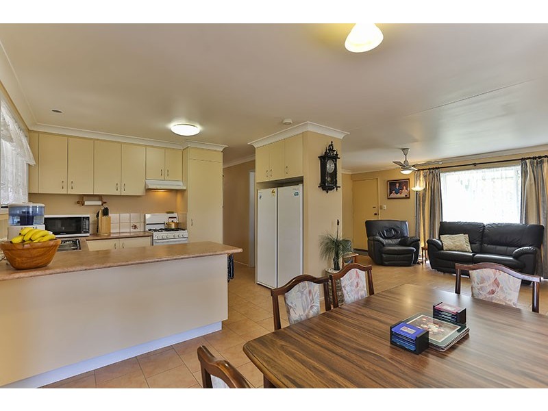 37 Lindberg Street, Wilsonton QLD 4350