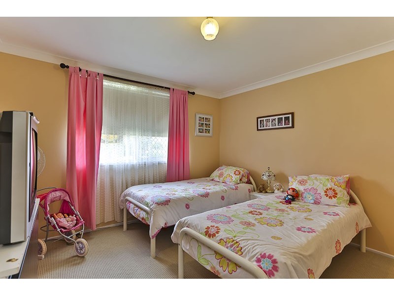 37 Lindberg Street, Wilsonton QLD 4350