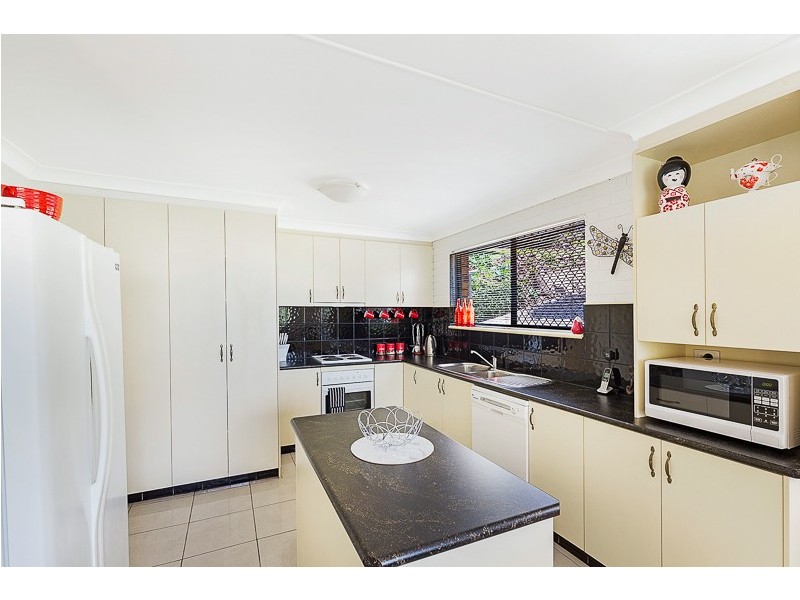 3 Outlook Crescent, Blue Mountain Heights QLD 4350
