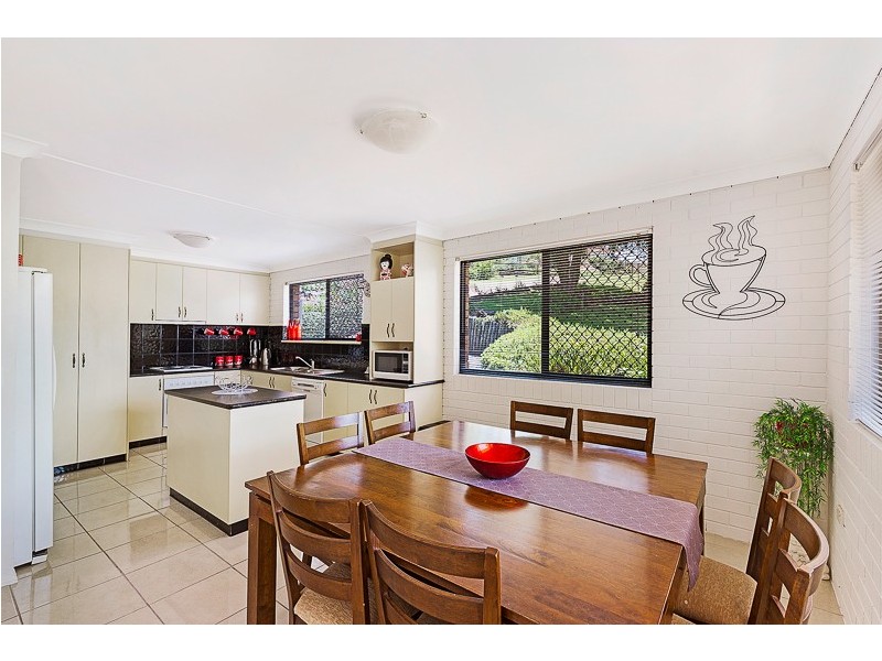 3 Outlook Crescent, Blue Mountain Heights QLD 4350