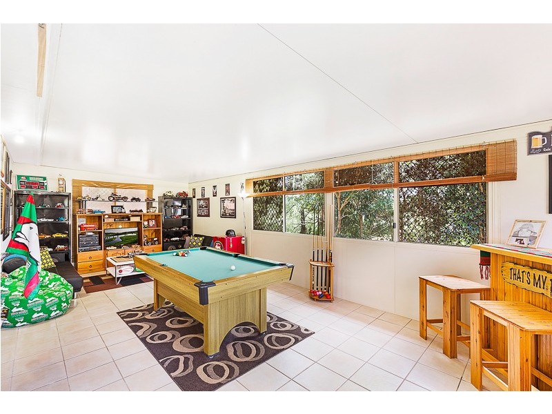 3 Outlook Crescent, Blue Mountain Heights QLD 4350