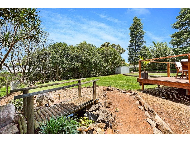 3 Outlook Crescent, Blue Mountain Heights QLD 4350