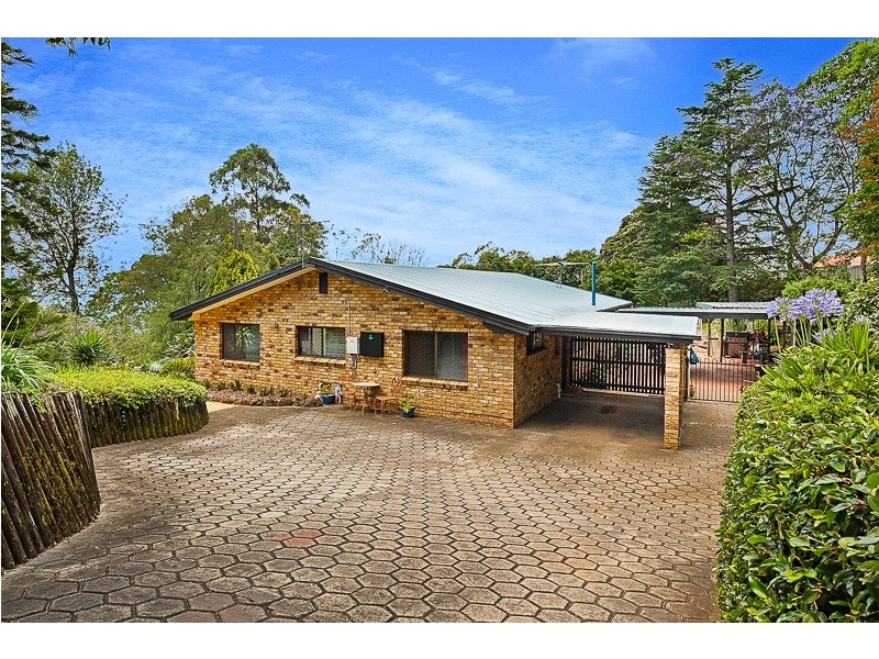 3 Outlook Crescent, Blue Mountain Heights QLD 4350