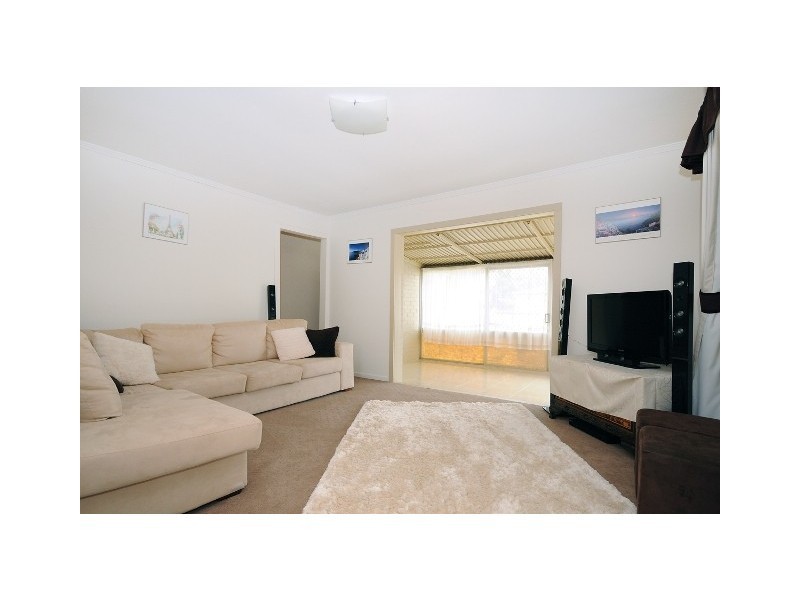 8 Koombarra Street, Harlaxton QLD 4350