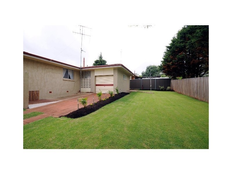 8 Koombarra Street, Harlaxton QLD 4350