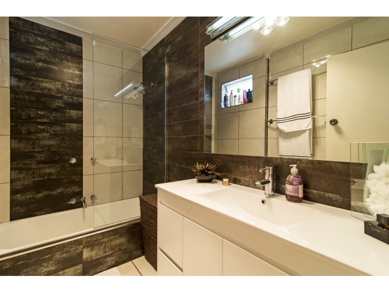 1/329 Hume Street, South Toowoomba QLD 4350