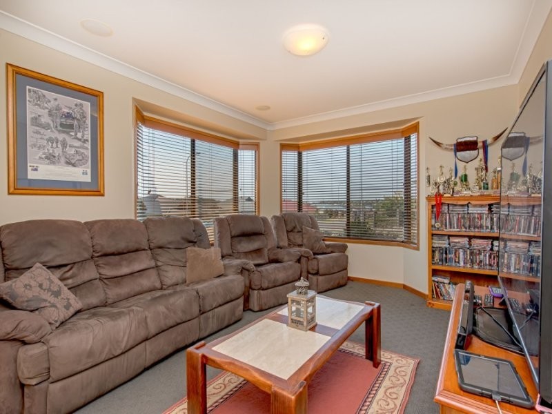 24 Balonne Drive, Glenvale QLD 4350