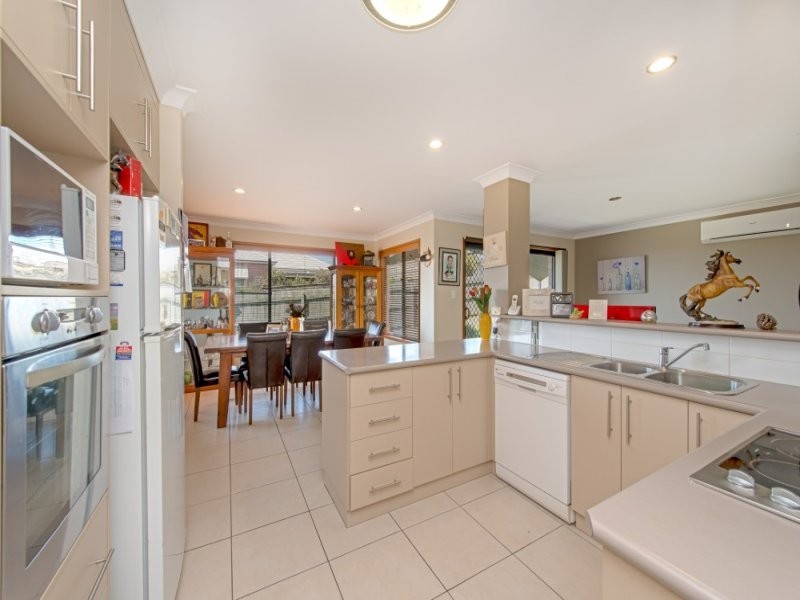 24 Balonne Drive, Glenvale QLD 4350