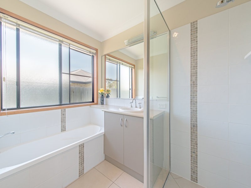 24 Balonne Drive, Glenvale QLD 4350