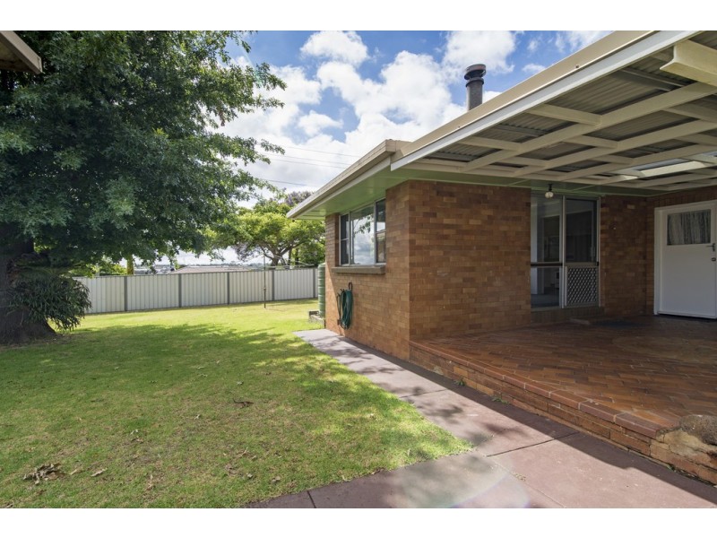 1 Clive Crescent, Darling Heights QLD 4350