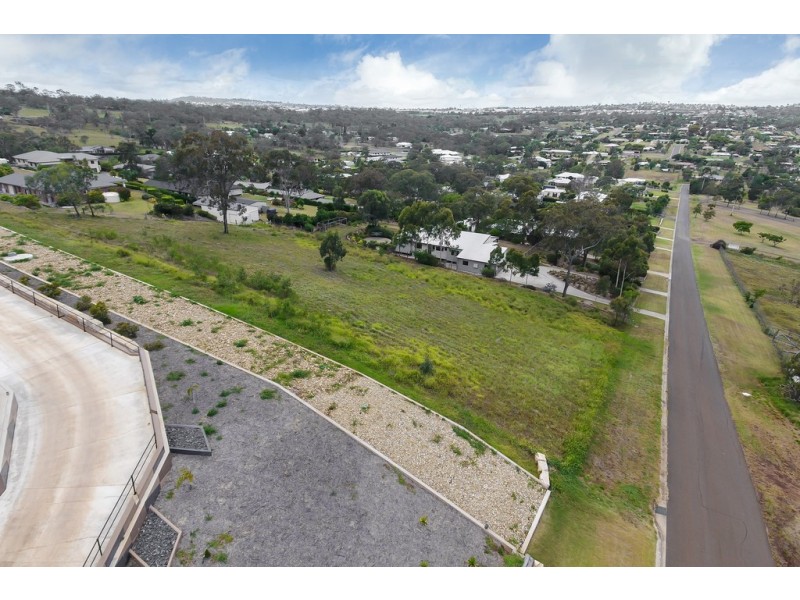 21 Harvey Road, Glenvale QLD 4350