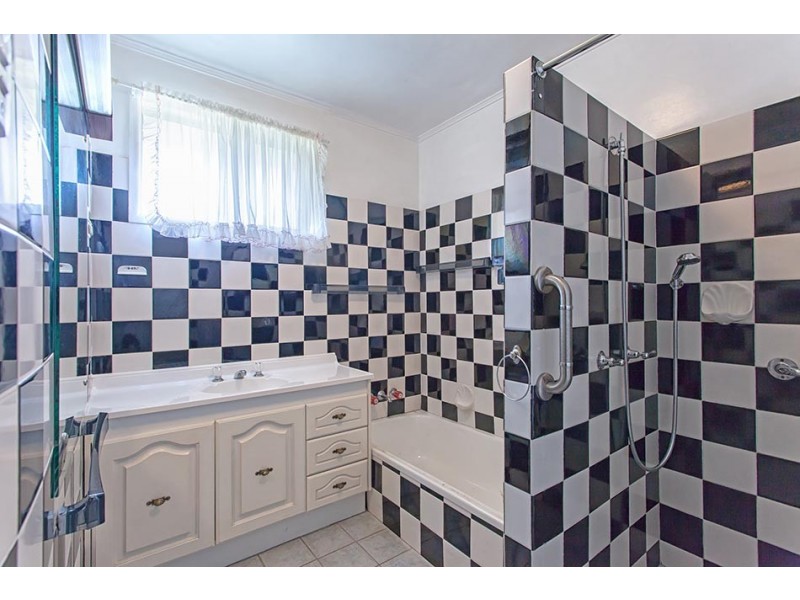 6 Mina Street, Rangeville QLD 4350