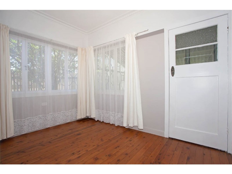 182 Ruthven Street, North Toowoomba QLD 4350