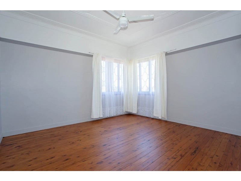 182 Ruthven Street, North Toowoomba QLD 4350