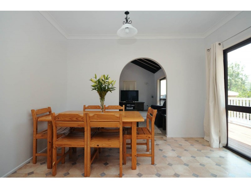 9 Spies Court, Mount Lofty QLD 4350