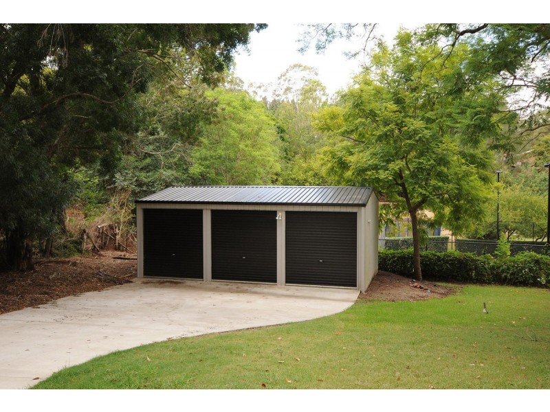 184 Rowbotham Street, Middle Ridge QLD 4350