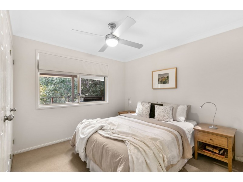 8 Tulip Court, Middle Ridge QLD 4350