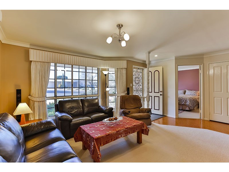 5 Caribou Court, Wilsonton QLD 4350