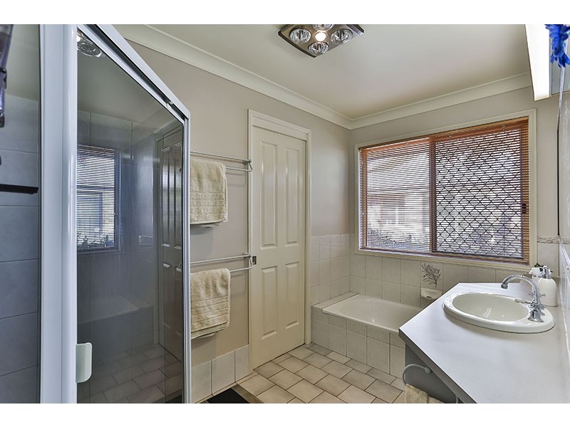 5 Caribou Court, Wilsonton QLD 4350