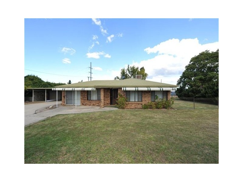 128 Main Street, Westbrook QLD 4350
