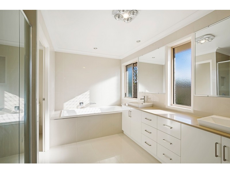 5 Coverack Street, Kleinton QLD 4352