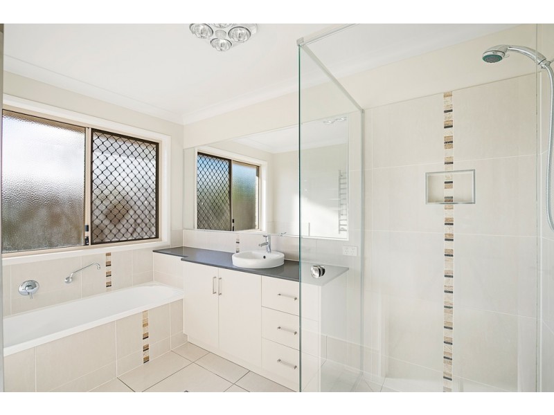 5 Coverack Street, Kleinton QLD 4352